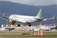 Miguel Alia - Noisy Spotters. Click to see full size photo