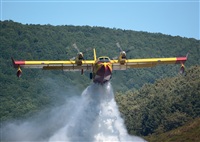 Anonymous aviation photographer-AIRE.ORG. Click to see full size photo