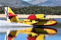 Anonymous aviation photographer-AIRE.ORG. Click to see full size photo