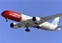 Adolfmalet-Spotters Barcelona-El Prat. Click to see full size photo