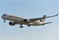 Adolfmalet-Spotters Barcelona-El Prat. Click to see full size photo