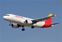 Jordi Rull Dalmau.Spotters BCN-El Prat. Click to see full size photo