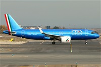 �Manuel Fernandez. Click to see full size photo