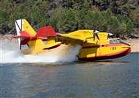 Anonymous aviation photographer-AIRE.ORG. Click to see full size photo