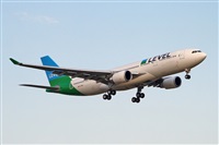 Jordi Rull Dalmau.Spotters BCN-El Prat. Click to see full size photo