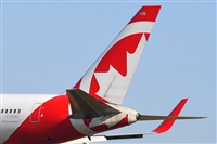 Adolfmalet-Spotters Barcelona-El Prat. Click to see full size photo