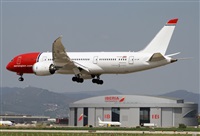 Jordi Rull Dalmau.Spotters BCN-El Prat. Click to see full size photo
