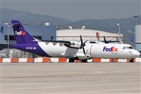Rubn Gil - Noisy Spotters. Click to see full size photo