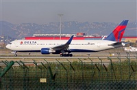 Pere  Escala - Spotters Barcelona-El Prat. Click to see full size photo