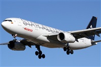 Rubn Gil - Noisy Spotters. Click to see full size photo