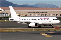 �Manuel Fernandez. Click to see full size photo