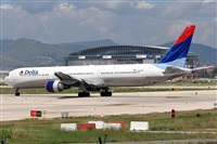 Adolfmalet-Spotters Barcelona-El Prat. Click to see full size photo
