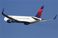 Adolfmalet-Spotters Barcelona-El Prat. Click to see full size photo