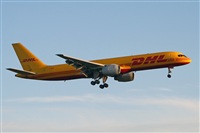 Jordi Rull Dalmau.Spotters BCN-El Prat. Click to see full size photo
