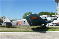 Manuel Fernandez. Click to see full size photo