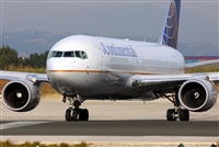 Pere  Escala - Spotters Barcelona-El Prat. Click to see full size photo