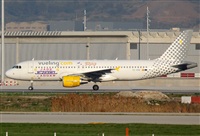 Marc Burgueros - Aerobarcelona. Click to see full size photo
