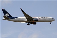 Jordi Rull Dalmau.Spotters BCN-El Prat. Click to see full size photo
