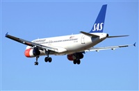 Adolfmalet-Spotters Barcelona-El Prat. Click to see full size photo