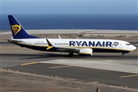 �Alfonso Sol�s - Asociaci�n Canary Islands Spotting. Click to see full size photo