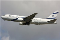 Oriol Casanovas--Spotters Barcelona - El Prat-. Click to see full size photo