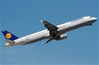Adolfmalet-Spotters Barcelona-El Prat. Click to see full size photo