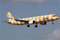 Alfonso Sols - Asociacin Canary Islands Spotting. Click to see full size photo