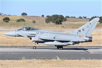 �Anonymous aviation photographer-AIRE.ORG. Click to see full size photo