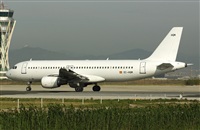 Adolfmalet-Spotters Barcelona-El Prat. Click to see full size photo