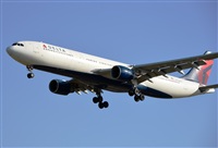 Adolfmalet-Spotters Barcelona-El Prat. Click to see full size photo