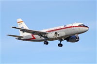 Jordi Rull Dalmau.Spotters BCN-El Prat. Click to see full size photo