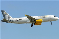 Rubn Gil - Noisy Spotters. Click to see full size photo