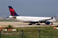 Adolfmalet-Spotters Barcelona-El Prat. Click to see full size photo