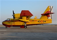 Anonymous aviation photographer-AIRE.ORG. Click to see full size photo