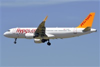 Adolfmalet-Spotters Barcelona-El Prat. Click to see full size photo