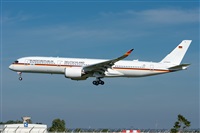 Ramon Jordi. Click to see full size photo