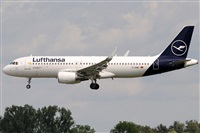 Gabriele Fontana - Tuscan Aviation. Click to see full size photo