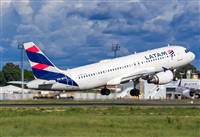 �Alexandro Dias. Click to see full size photo