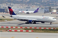 Adolfmalet-Spotters Barcelona-El Prat. Click to see full size photo
