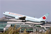 Pere  Escala - Spotters Barcelona-El Prat. Click to see full size photo