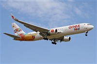 Jordi Rull Dalmau.Spotters BCN-El Prat. Click to see full size photo
