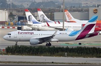 Adolfmalet-Spotters Barcelona-El Prat. Click to see full size photo