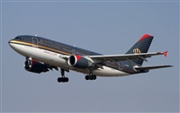 Jordi Rull Dalmau.Spotters BCN-El Prat. Click to see full size photo