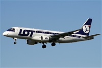 Jordi Rull Dalmau.Spotters BCN-El Prat. Click to see full size photo