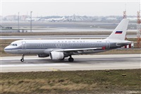 Rubn Gil - Noisy Spotters. Click to see full size photo