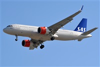 Adolfmalet-Spotters Barcelona-El Prat. Click to see full size photo
