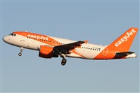 Gabriele Fontana - Tuscan Aviation. Click to see full size photo