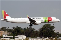 �C�sar Prieto. Click to see full size photo