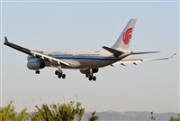 Adolfmalet-Spotters Barcelona-El Prat. Click to see full size photo