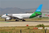 Jordi Rull Dalmau.Spotters BCN-El Prat. Click to see full size photo